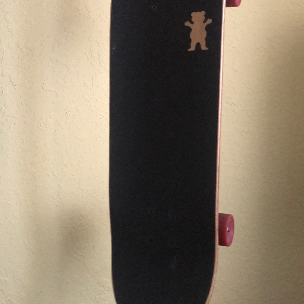 Black "Independent" Skateboard 🔥
